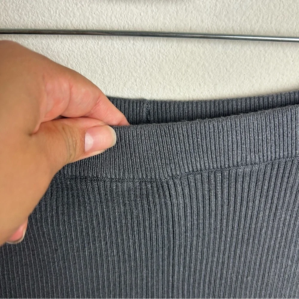 MESHKI Gray Ribbed Flare thick knit pants size: XXXL - Picture 5 of 8